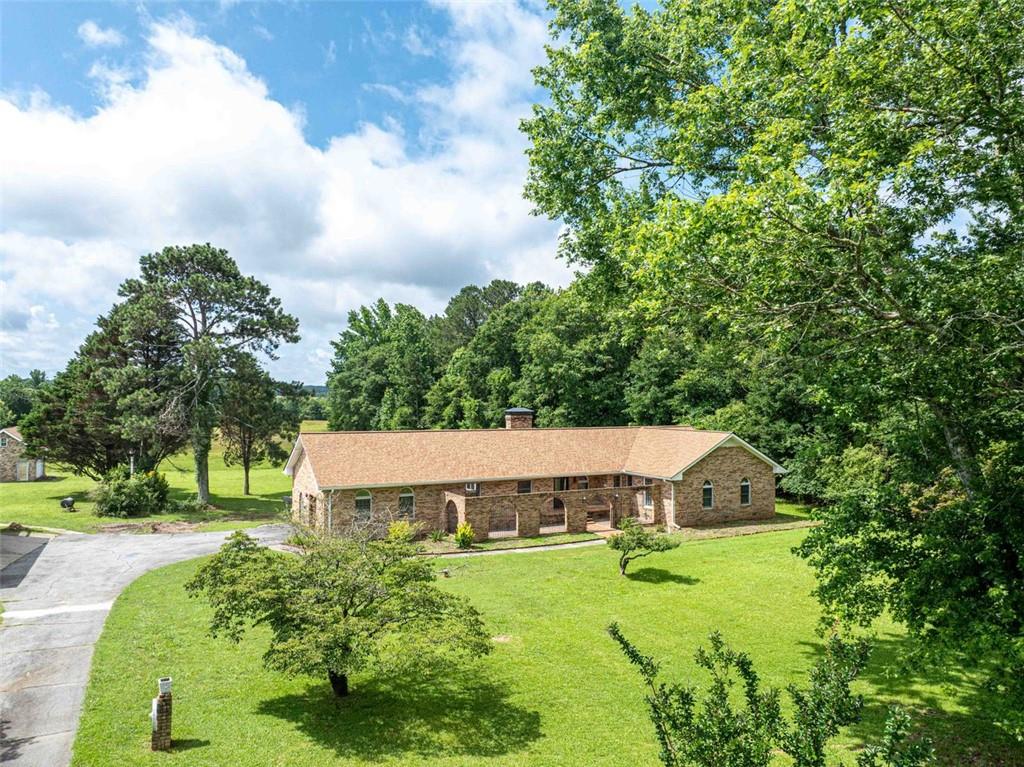 1502 CAMPGROUND Road