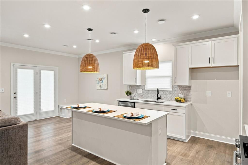136 Ledgemont Way