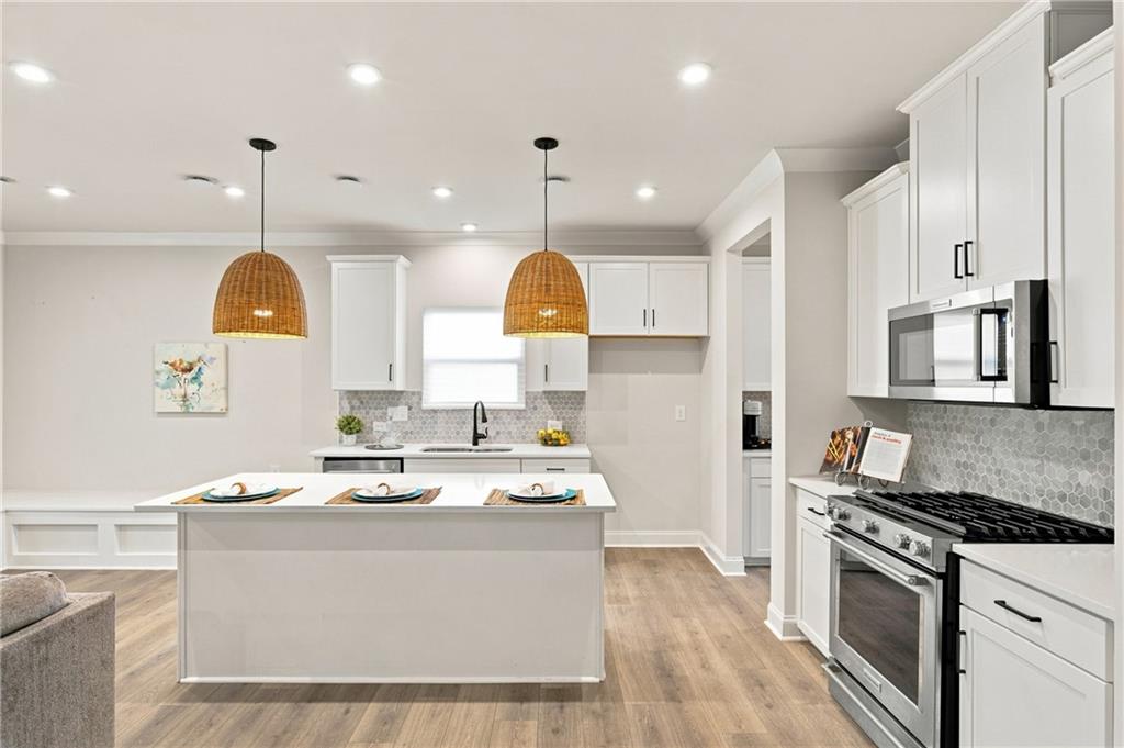 136 Ledgemont Way