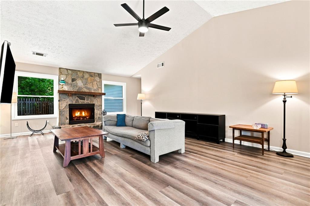 117 River Oaks Drive