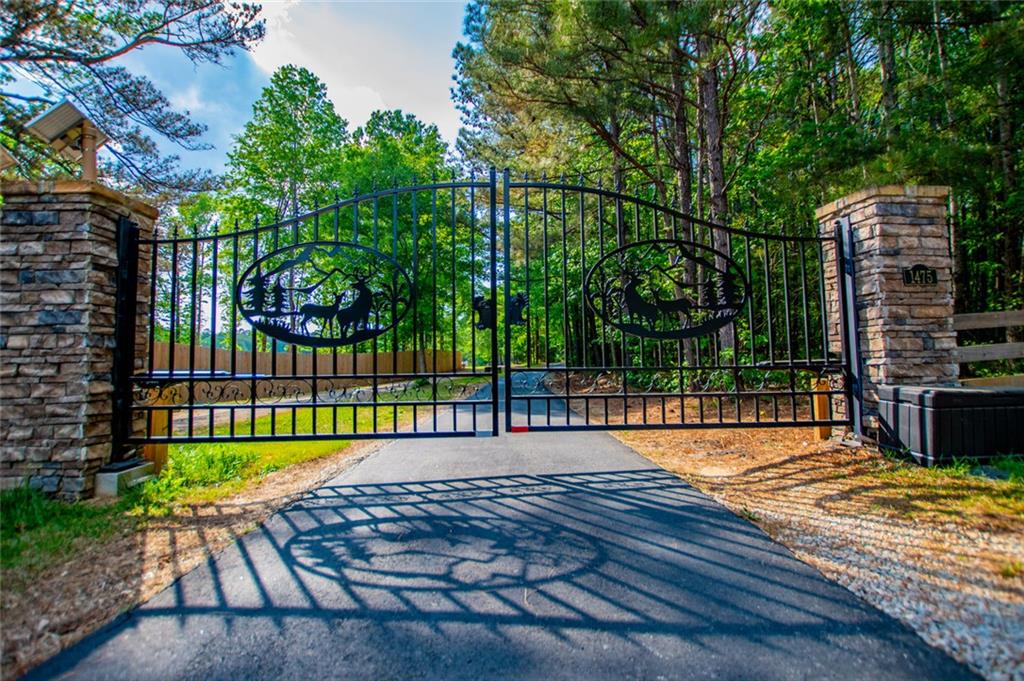 1475-A N Flat Rock Road