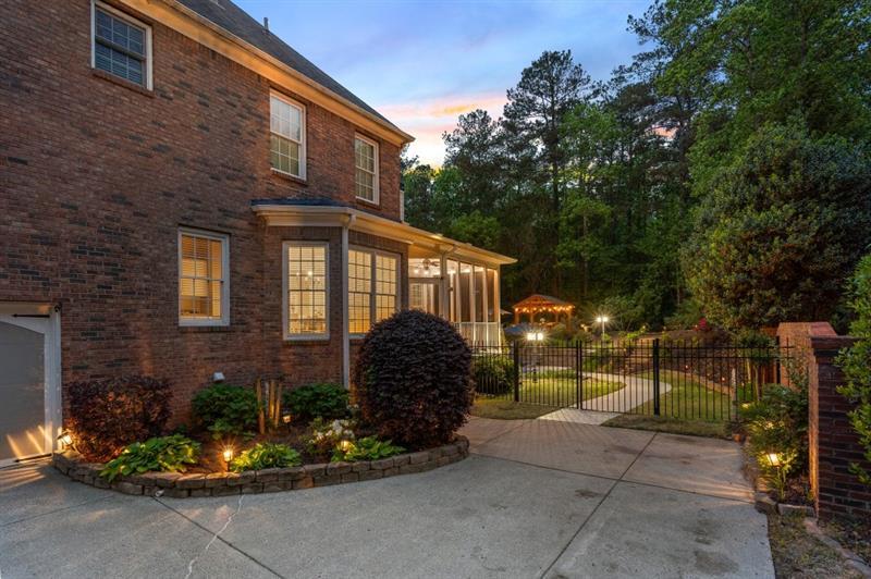 2439 Huntington Park Drive, Acworth, Georgia image 41
