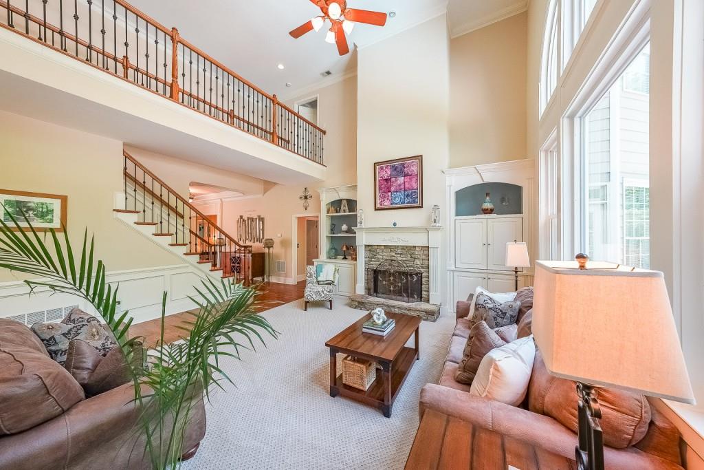 2439 Huntington Park Drive, Acworth, Georgia image 9