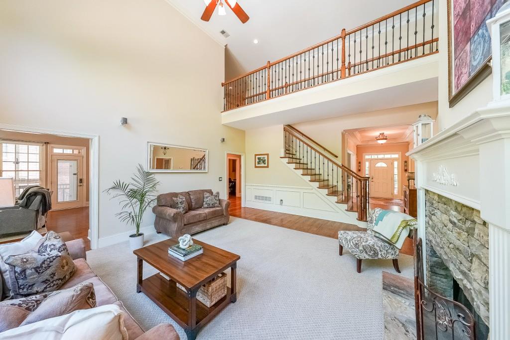 2439 Huntington Park Drive, Acworth, Georgia image 10