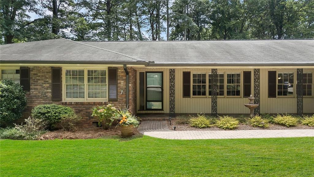 1553 Congress Circle