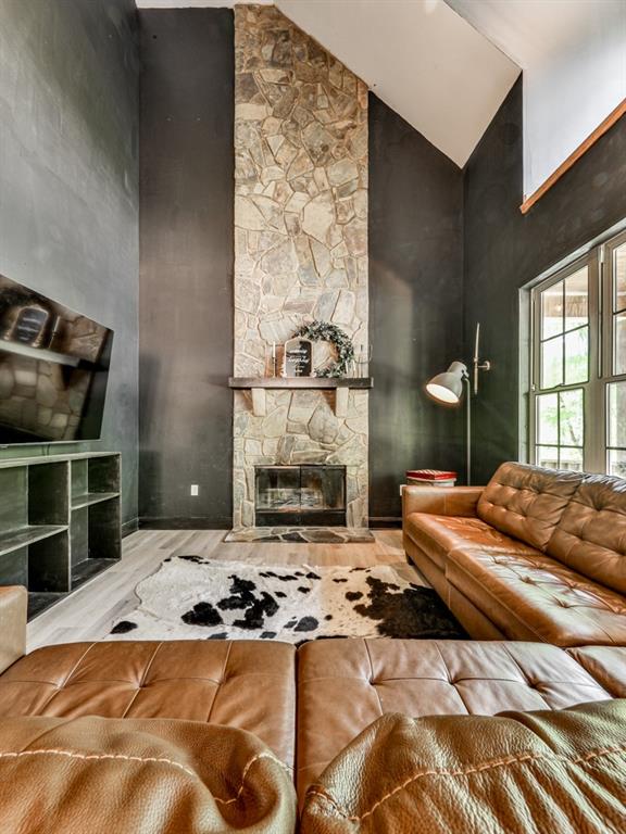1141 Addington Lane