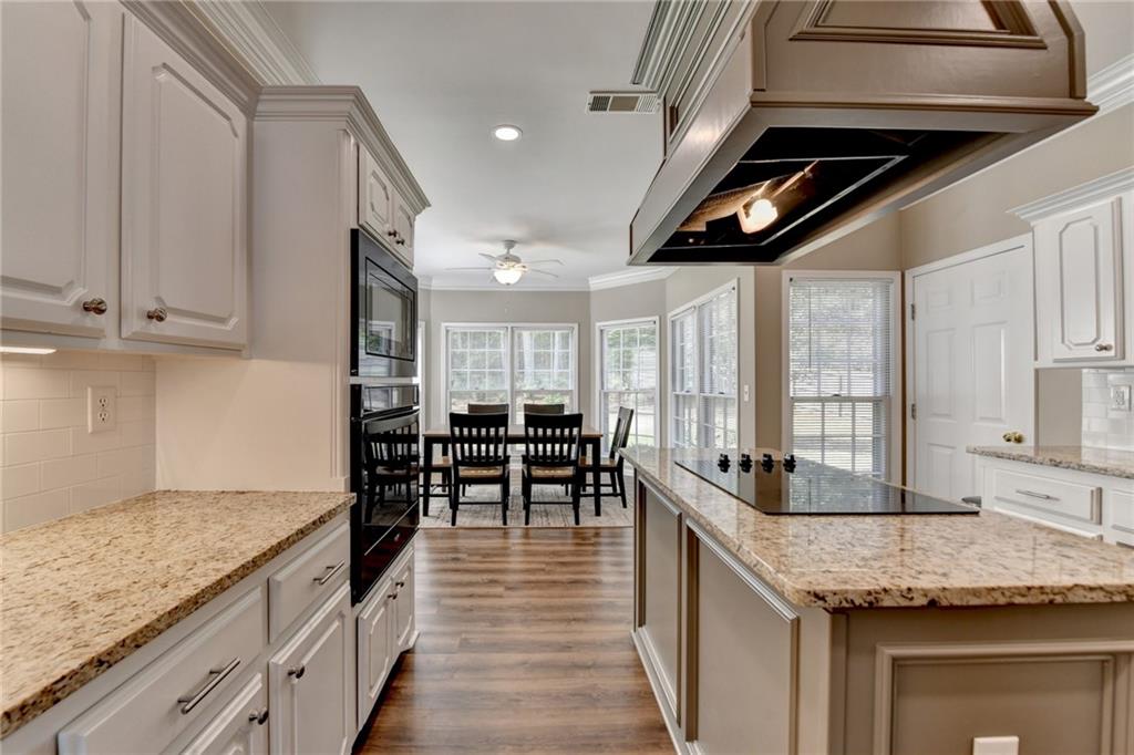 1653 Stonegate Way, Snellville, Georgia image 32