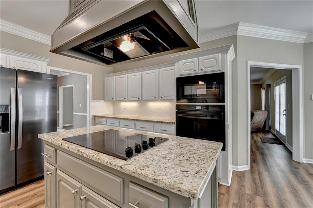 1653 Stonegate Way, Snellville, Georgia image 30