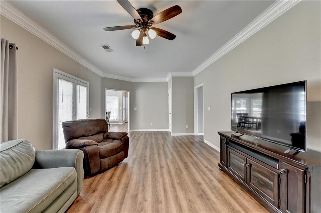 1653 Stonegate Way, Snellville, Georgia image 22