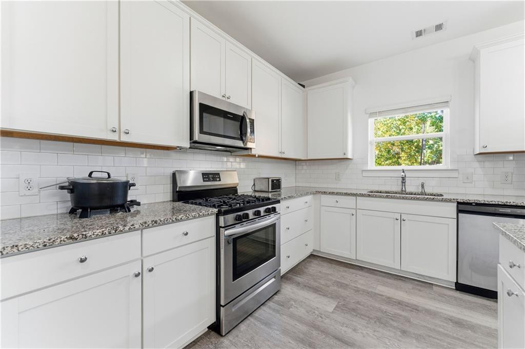 1742 Weatherbrook Circle