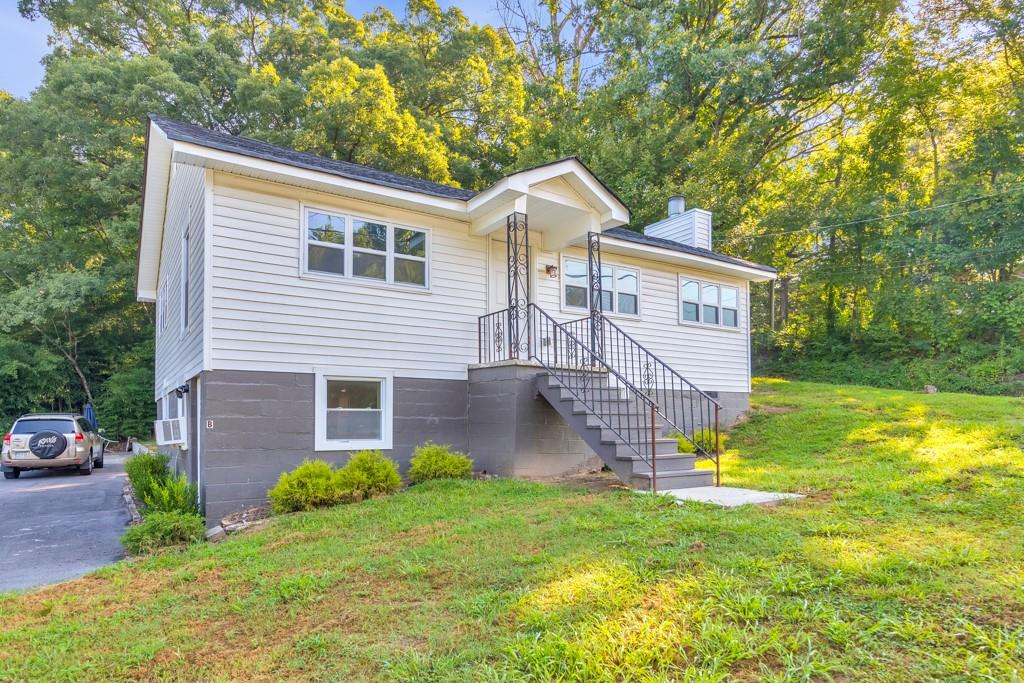 Welcome to this beautifully remodeled 2 bedroom / 1 bathroom LOWER LEVEL unit featuring fresh paint and new floors throughout. Step into the spacious living room, perfect for relaxing and entertaining. The updated kitchen boasts white cabinets and elegant stone countertops, with a convenient laundry closet nearby. Enjoy the comfort of the full bathroom with a shower/tub combo. Both bedrooms are generously sized and offer plenty of closet space. Located in a great area near plenty of shopping and dining options, major roadways, and Downtown Rome, this inviting home is ready for you to move in and enjoy. Don't miss out on this fantastic rental opportunity! Available immediately. 1 small dog under 20 lbs permitted with a $500 non-refundable pet fee, no cats. Tenant pays all utilities. 1 months rent security deposit.