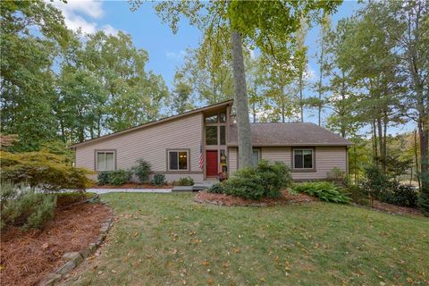 Photo of 3816 Running Fox Drive, Marietta, GA 30062 (MLS # 7125985)