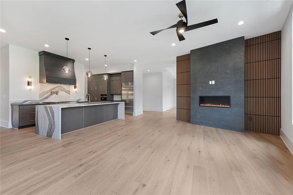 8200 Main Street S 1208