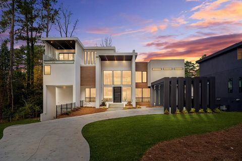 Photo of 2650 Fairoaks Road, Decatur, GA 30033 (MLS # 7684755)