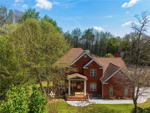 Homes For Sale - 915 Chipley Court<br/> Marietta, GA 30062