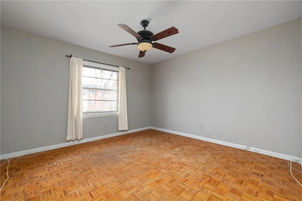 Atlanta, Georgia 30305, United States, 2 Bedrooms Bedrooms, ,2 BathroomsBathrooms,Residential,Active,4439