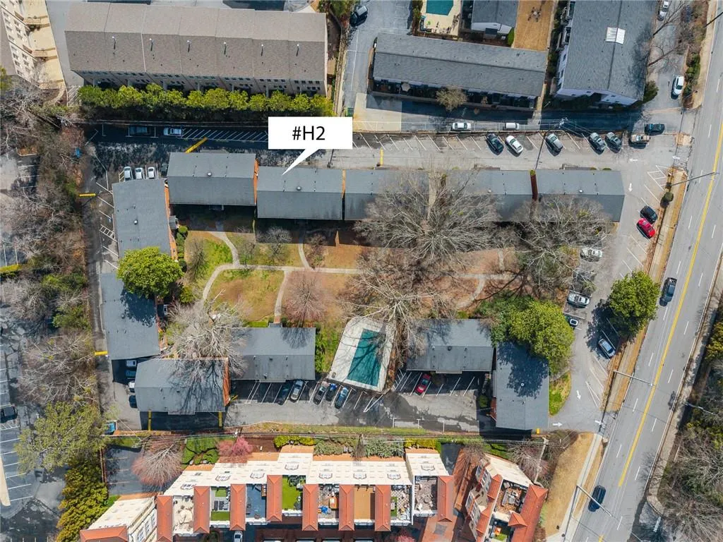 Atlanta, Georgia 30305, United States, 2 Bedrooms Bedrooms, ,2 BathroomsBathrooms,Residential,Active,4439