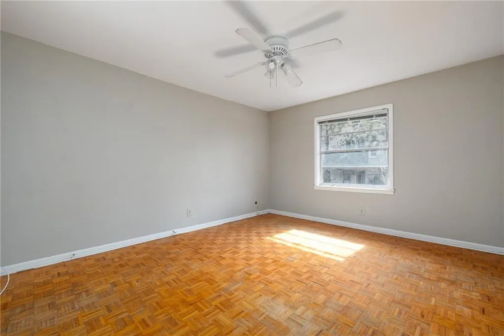 Atlanta, Georgia 30305, United States, 2 Bedrooms Bedrooms, ,2 BathroomsBathrooms,Residential,Active,4439