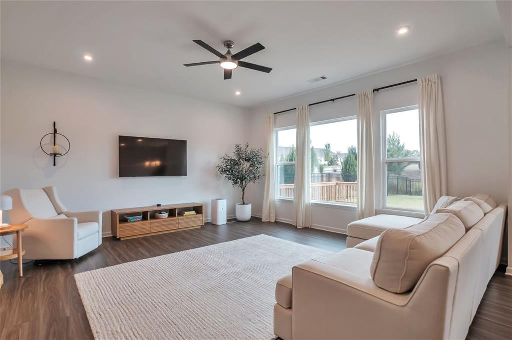 1106 Michigan Circle