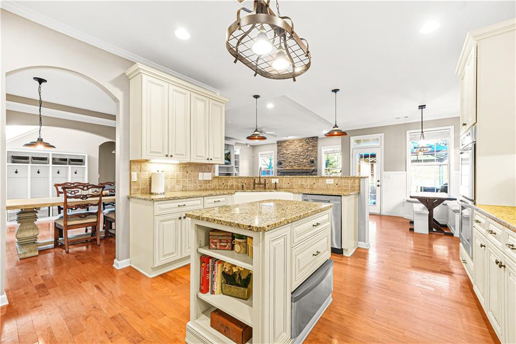 437 Long Branch Way