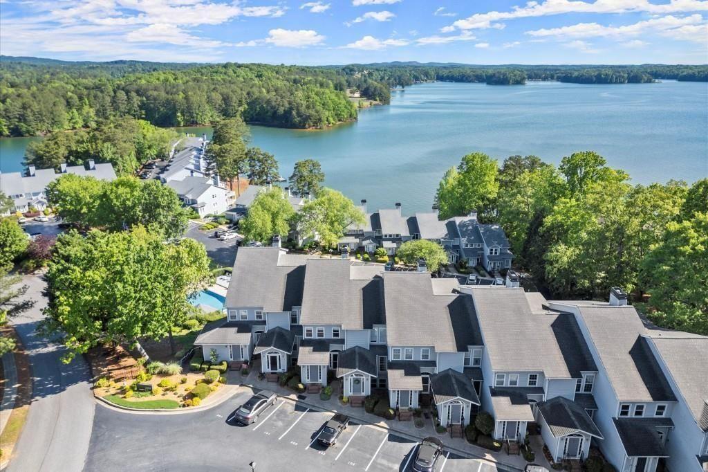 2300 Habersham Marina Road 102