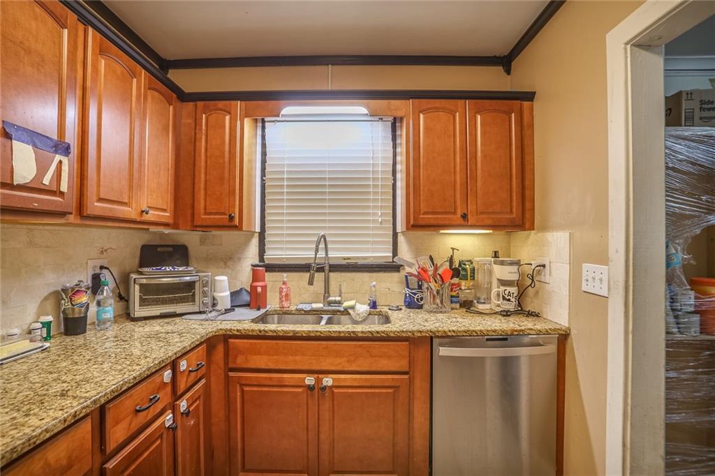 207 Walthall Street, Marietta, Georgia image 9