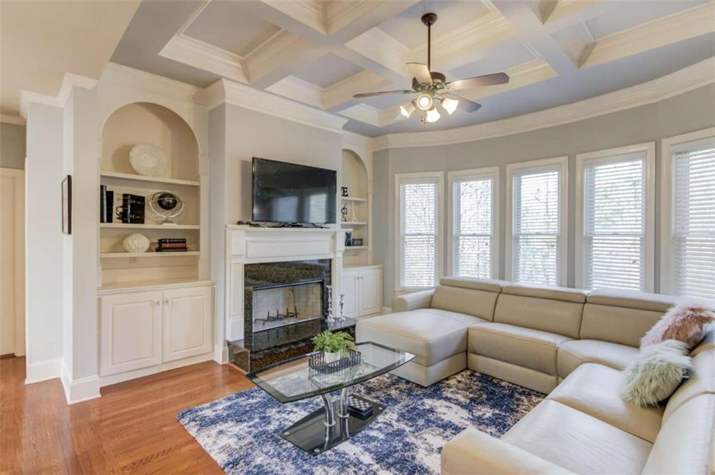 5732 Ashleigh Walk Drive, Suwanee, Georgia image 7