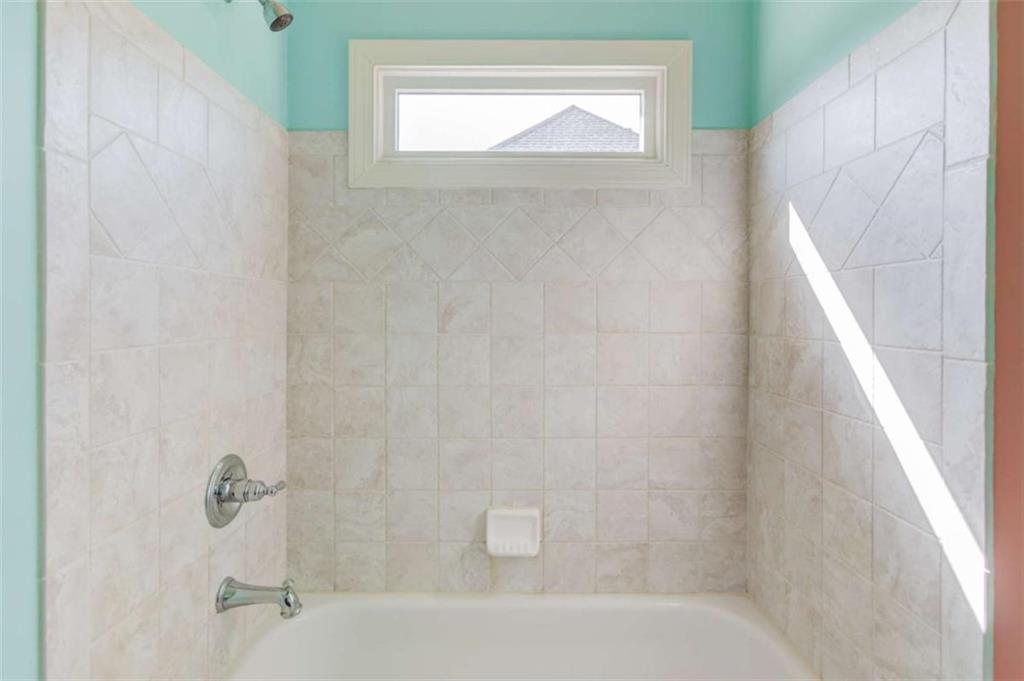 5732 Ashleigh Walk Drive, Suwanee, Georgia image 38