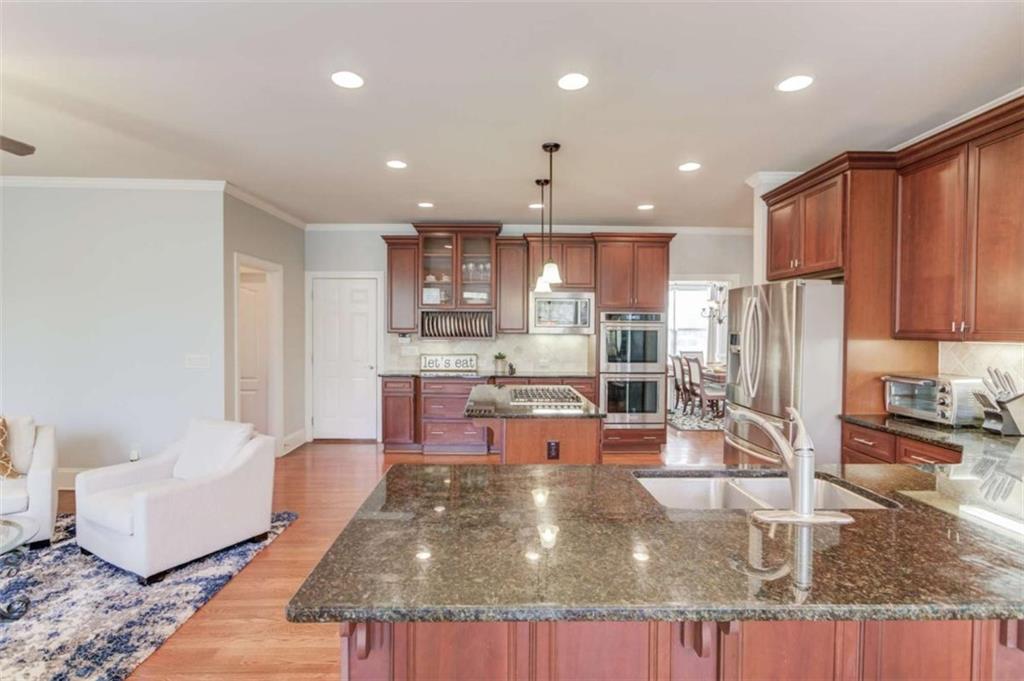 5732 Ashleigh Walk Drive, Suwanee, Georgia image 16