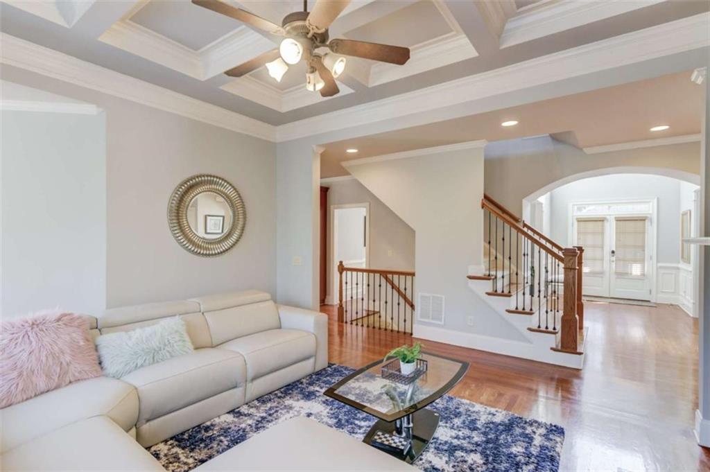 5732 Ashleigh Walk Drive, Suwanee, Georgia image 8