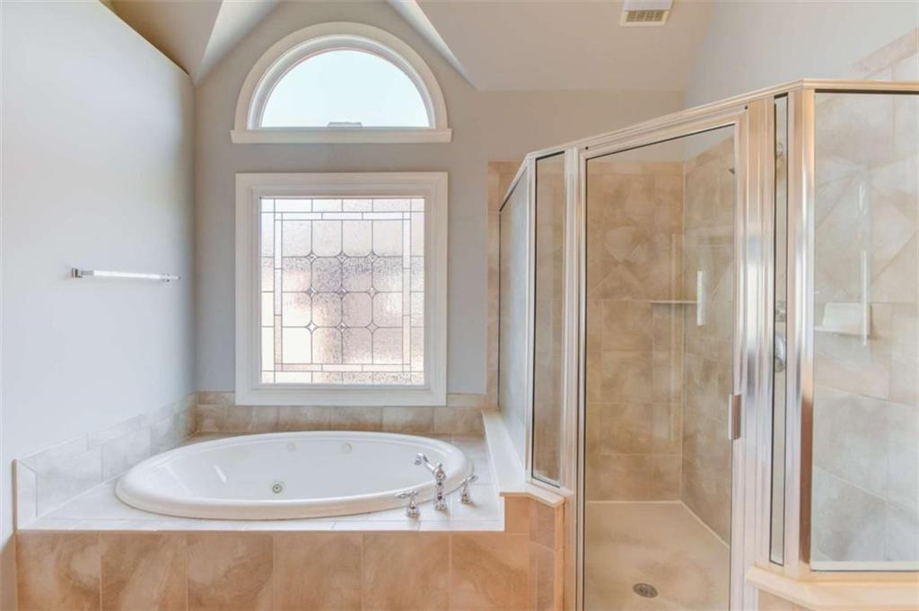 5732 Ashleigh Walk Drive, Suwanee, Georgia image 32