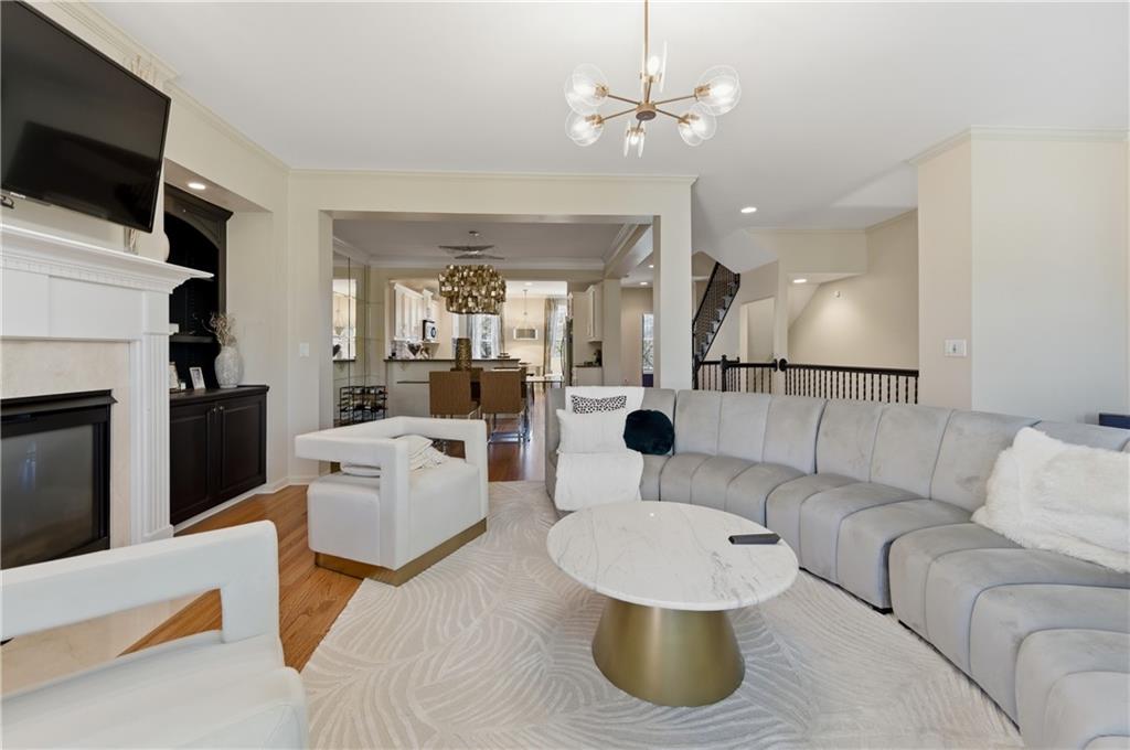 6187 Trumbul Oaks Court