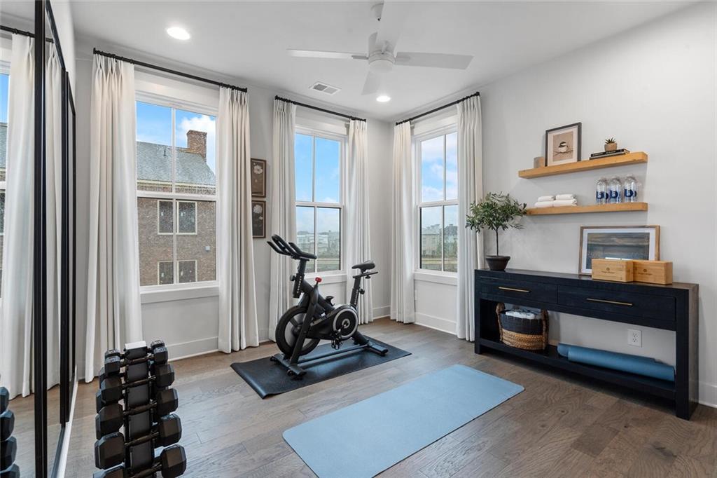 Chiswick - Residential