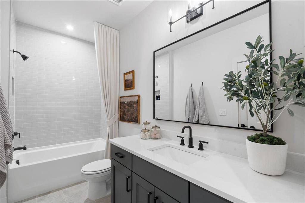Chiswick - Residential