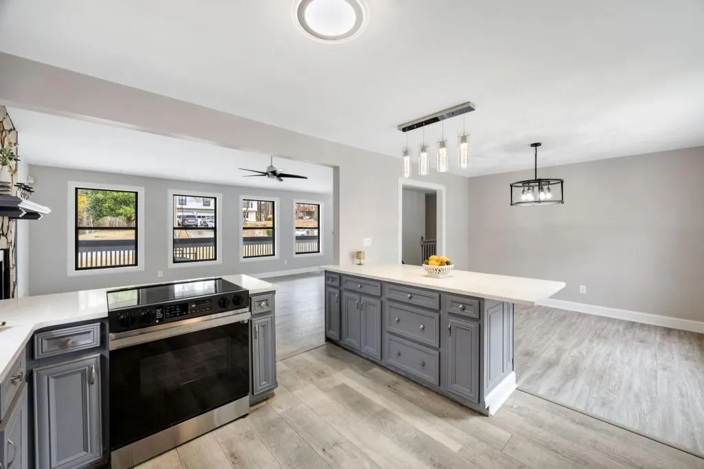 Douglasville, Georgia 30135, United States, 3 Bedrooms Bedrooms, ,2 BathroomsBathrooms,Residential,Pending,85954