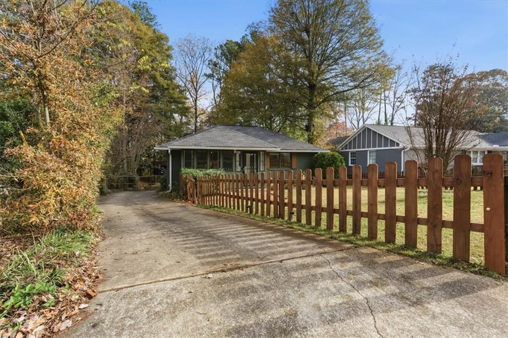 Photo of 873 Wayland Court SE, Smyrna, GA 30080 (MLS # 7677147)