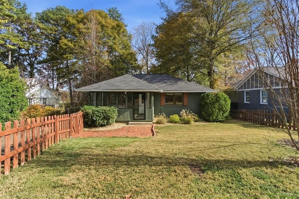 Photo of 873 Wayland Court SE, Smyrna, GA 30080 (MLS # 7677147)