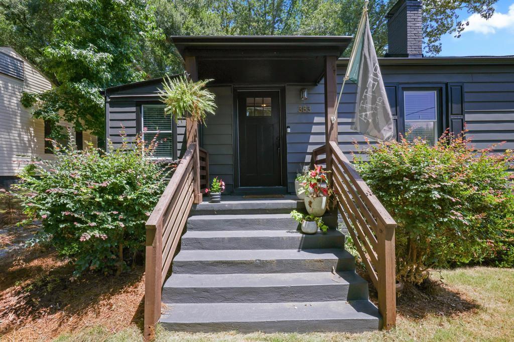 383 Alexander Circle SE