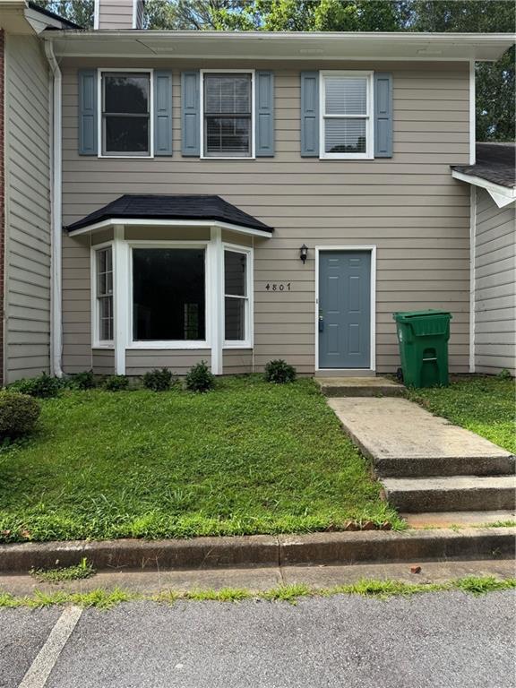 Beautiful 2 bedroom, 2.5 bath townhome. Family room, kitchen with breakfast room/dining area. New roof, siding. Quiet neighborhood.