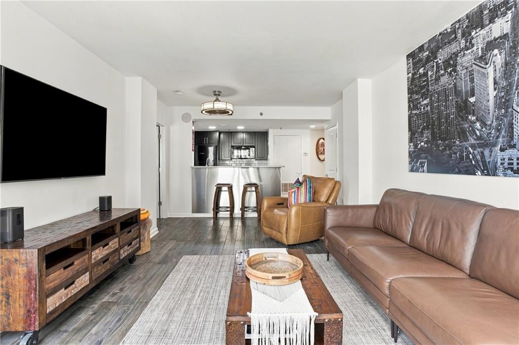 1280 W Peachtree Street NW 812