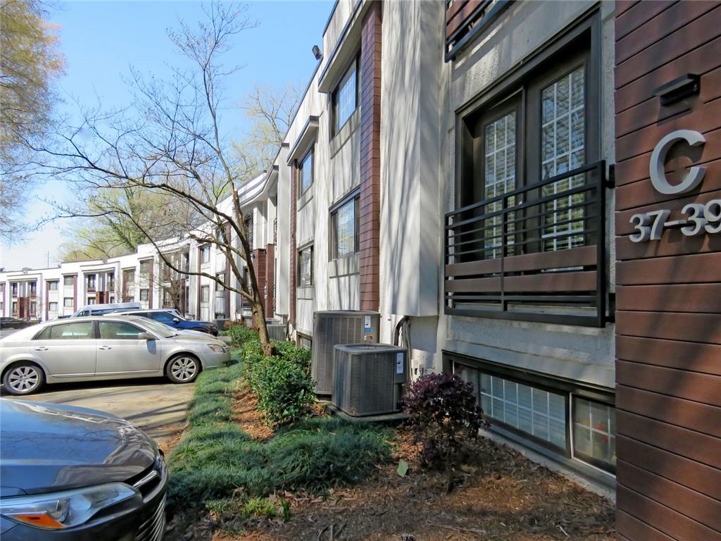 1445 Monroe Drive NE C39