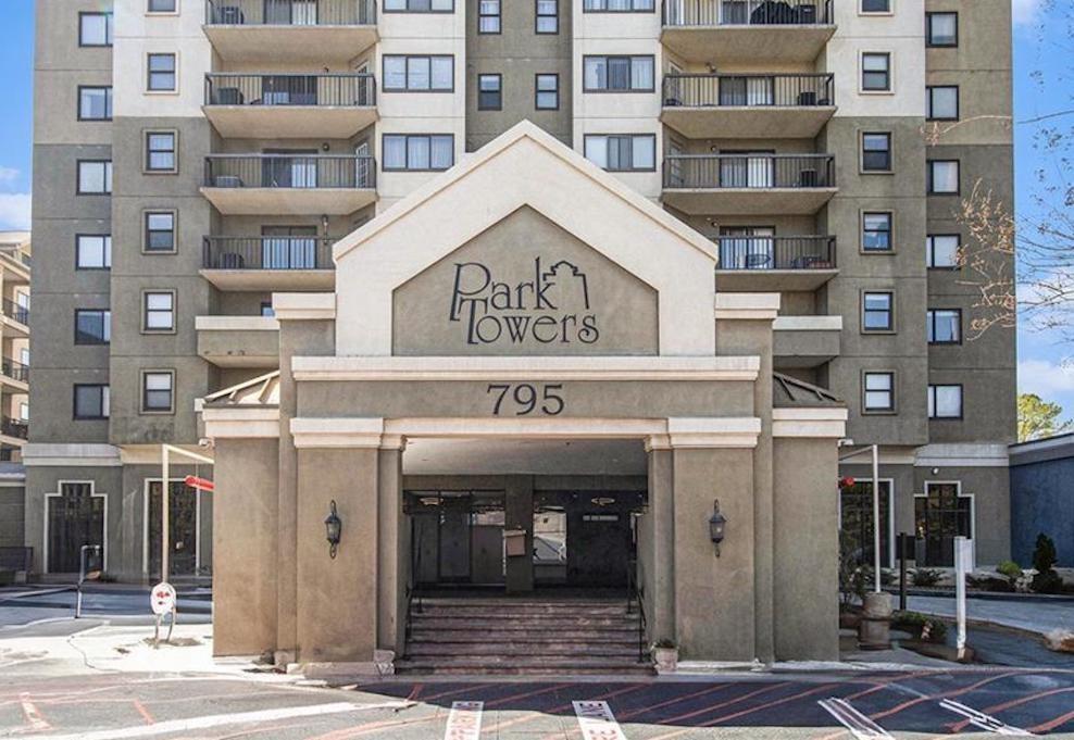 Park Towers - Residential