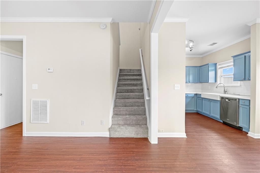 4610 BLUE IRIS Way