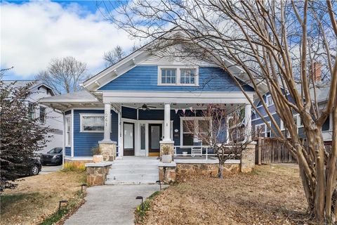 Photo of 1241 Lucile Avenue SW, Atlanta, GA 30310 (MLS # 7327832)