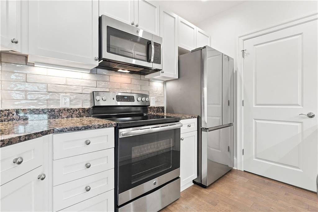 325 E Paces Ferry Road NE 704