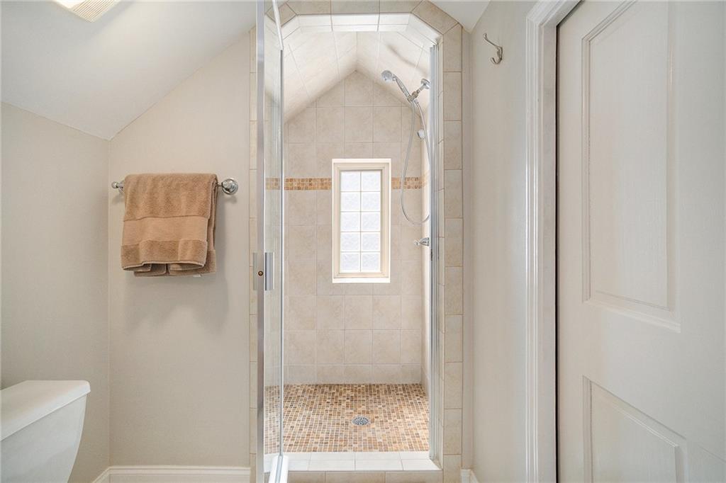 937 E Rock Springs Road, Atlanta, Georgia image 31