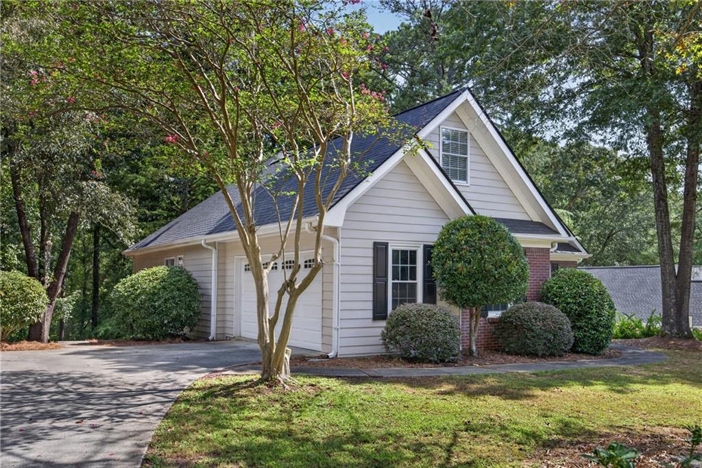 1829 Gray Gables Way