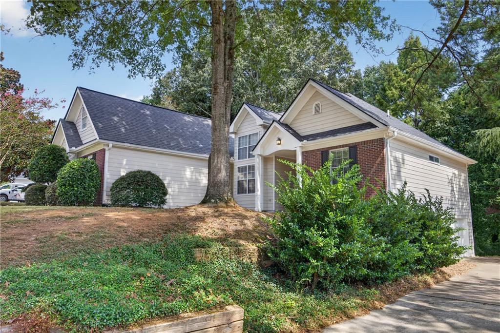 1829 Gray Gables Way