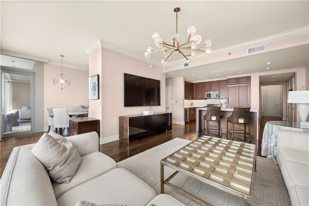 3630 Peachtree Road NE 2706