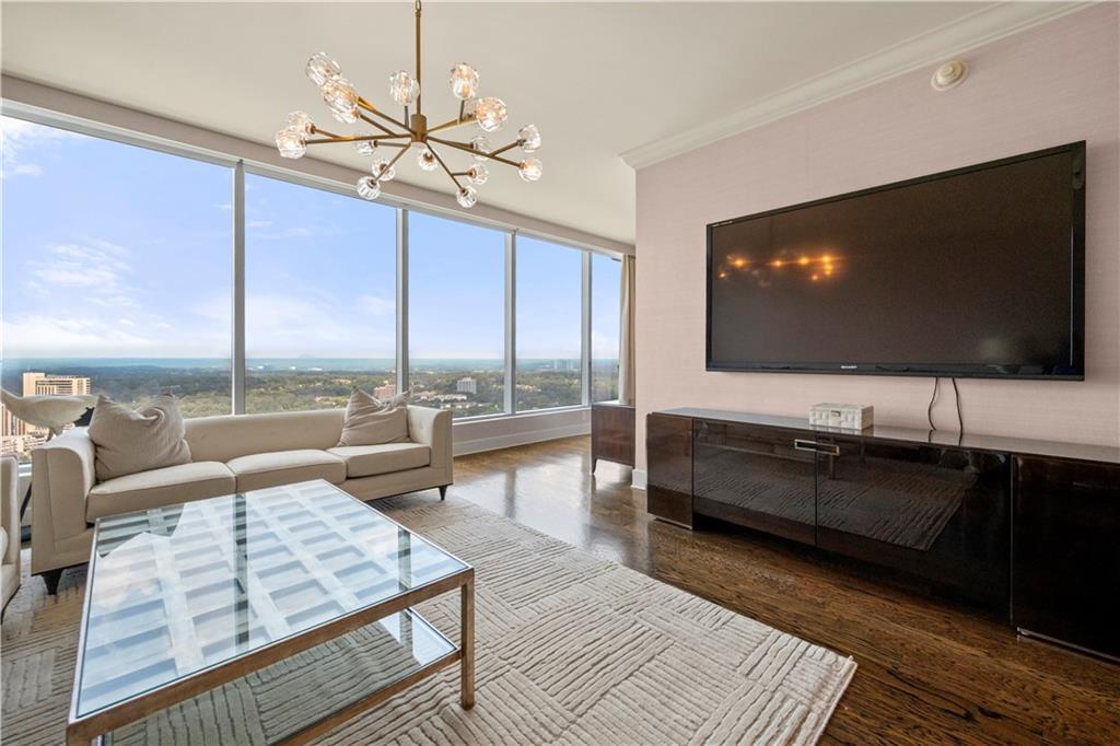 3630 Peachtree Road NE 2706
